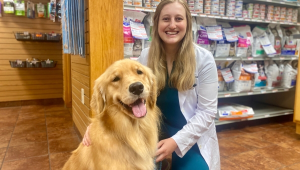 Welcome Dr. Maddie Barrett: A Familiar Face Back at Cascade Hospital for Animals!